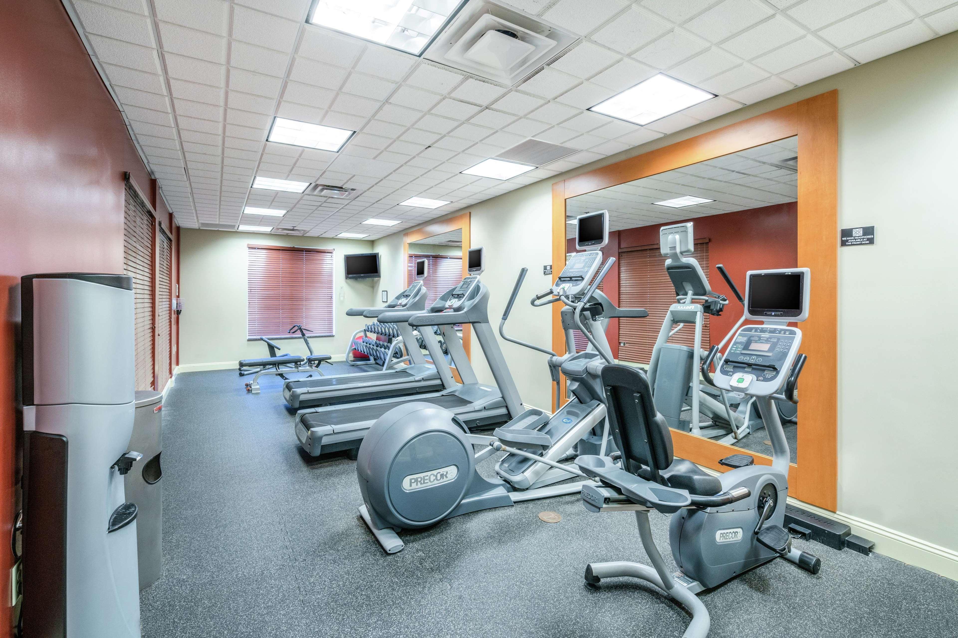 Hilton Garden Inn Richmond Airport Сандстон Экстерьер фото