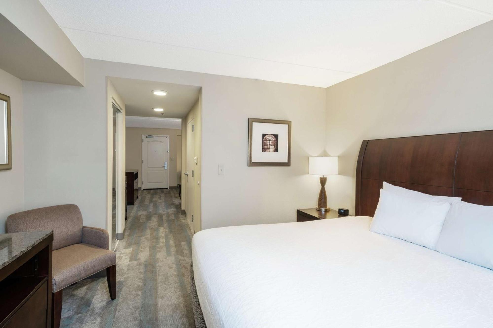 Hilton Garden Inn Richmond Airport Сандстон Экстерьер фото